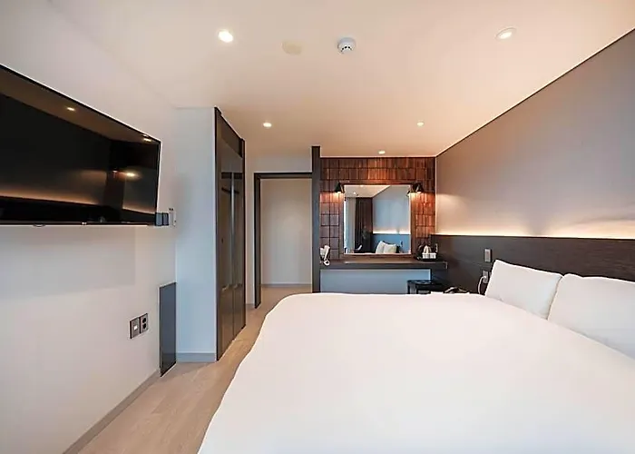 Suntree Hotel 2*